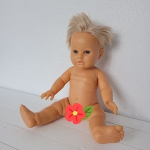 Berjusa babygirl Doll